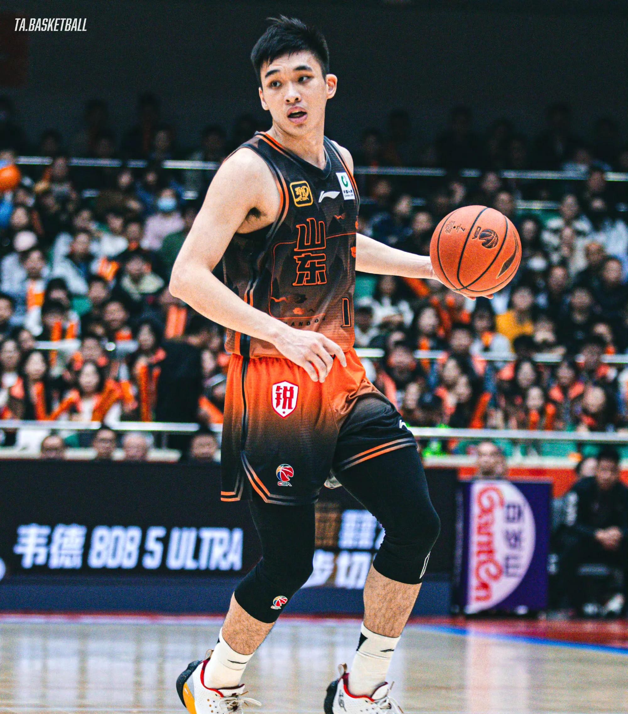 平博娱乐-山东男篮备战对抗福建队，全队精神抖擞(山东男篮备战对抗福建队,全队精神抖擞了吗)