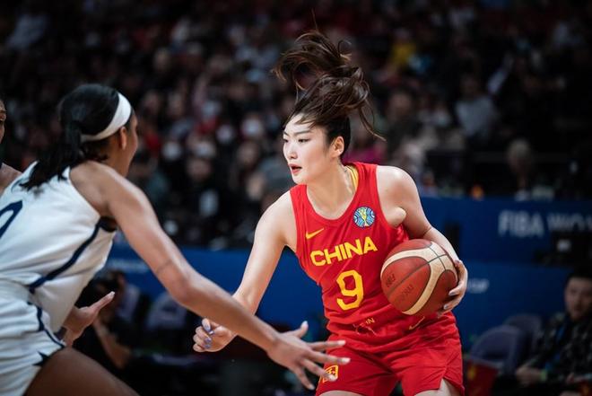 包含22年女篮世界杯回顾：李梦23分，中国胜法国进入半决赛的词条